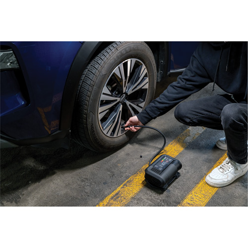 2000A Boost Air Jump Starter & 100 PSI Air Compressor Cantin et fils