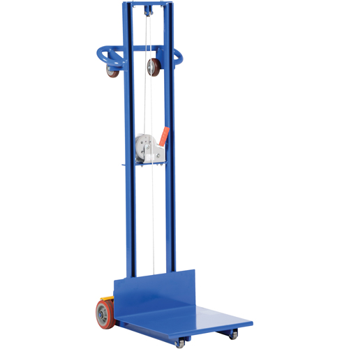 Empileur &agrave; plateforme, M&eacute;canisme Treuil manuel, Capacit&eacute; de 400 lb, Levage max de 58" Cantin et fils