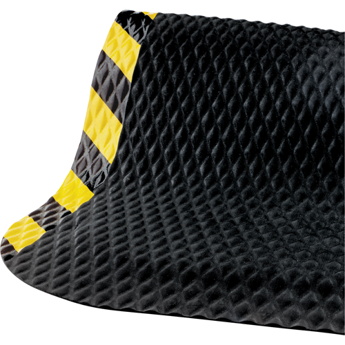 Hog Heaven No. 423 Mats, Diamond, 3-3/4' x 5-3/4' x 5/8", Black/Yellow, Nitrile Cantin et fils