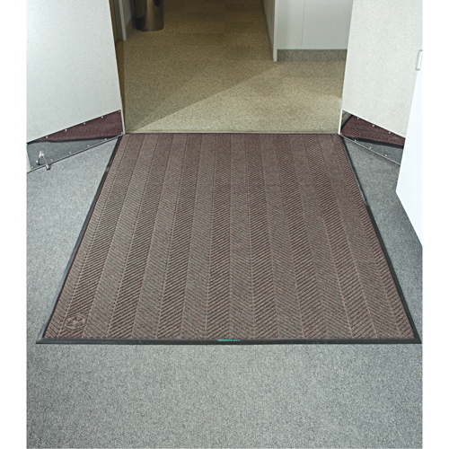 Tapis Waterhog Eco Elite, Essuie-pieds/grattoir, 4' x 6' x 3/8", Brun ch&acirc;taignier Cantin et fils