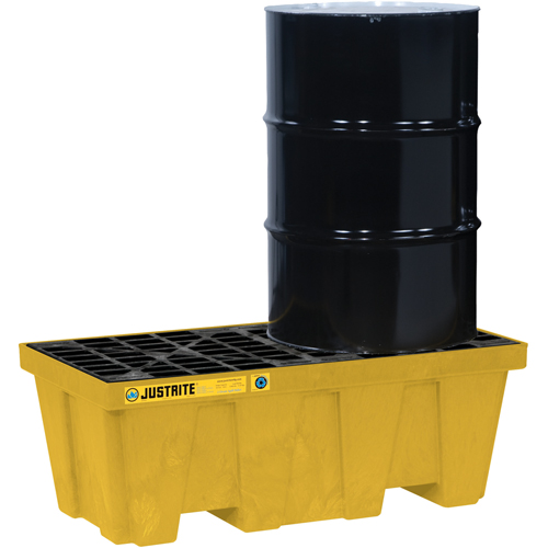 EcoPolyBlend Spill Control Pallets - With Drain, 66 US gal. Spill Capacity, 49" x 25" x 18" Cantin et fils