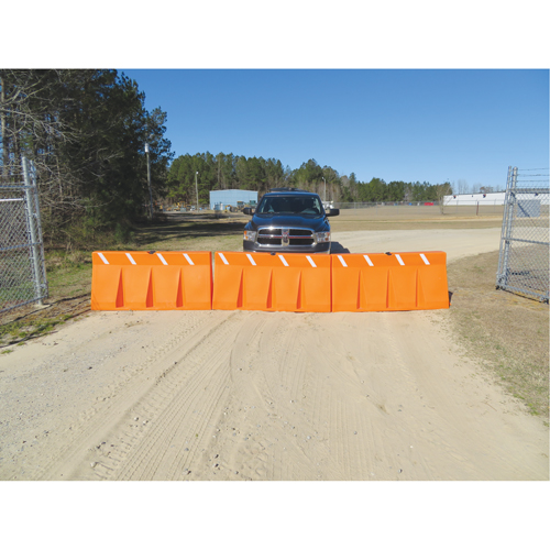 Traffic Barriers, Water-Filled, 62.25" L x 24" H, Orange Cantin et fils