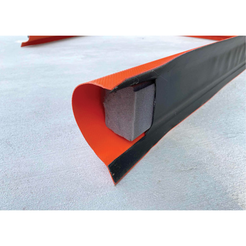 Ultra-Berm Builder Plus avec bandes de montage et ancrages Cantin et fils