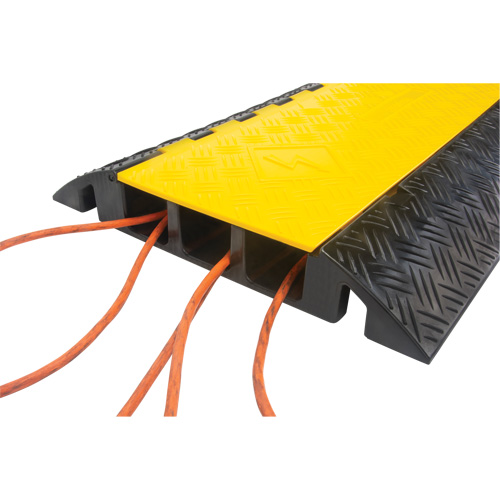 Protecteur de c&acirc;bles en polyur&eacute;thane, 5 canaux, 35,43" lo x 19,69" la x 2" h Cantin et fils
