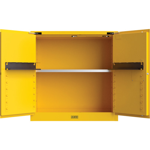 Utili-Guard+ Flammable Safety Cabinet, 30 gal., 1 Door, 43" W x 44" H x 22" D Cantin et fils