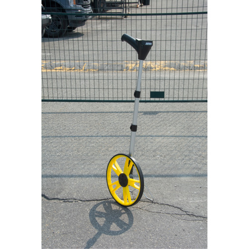 Roue d'arpentage num&eacute;rique, 12,5"/31,8 cm, Gamme de 99999,9 m, Pieds/m&egrave;tres Cantin et fils