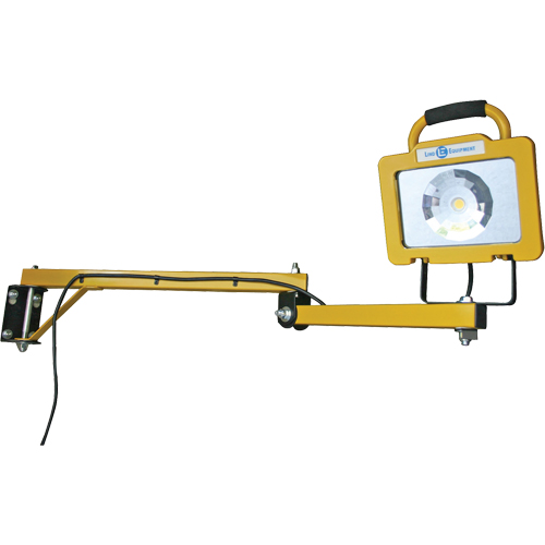 Lampe robuste pour quais, Bras 40", 38 W, Ampoule DEL, M&eacute;tal Cantin et fils