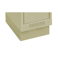 Base en retrait pour casiers &eacute;conomiques Clean Line, 1 Blocs, 4" lo x 12" la x 18" p, Beige, Acier Cantin et fils