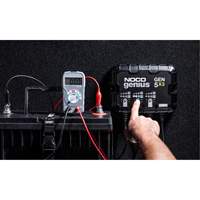 Genius&reg; Gen5X3 3-Bank, 15-Amp On-Board Battery Charger Cantin et fils