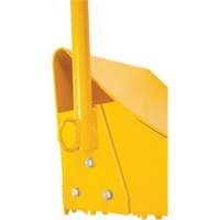 Cale de roue pour la glace avec poign&eacute;e ergonomique, Acier, Jaune, 8-1/16" la x 10-5/8" p x 8-13/16" h Cantin et fils
