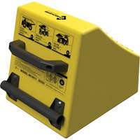 Cale de roue ultra-robuste pour l'exploitation mini&egrave;re Checkers Safety, PEHD, Jaune, 14-1/2" la x 17-1/2" p x 16" h Cantin et fils