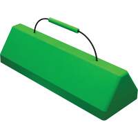 Cale de roue pour avion Checkers Safety SafeRay avec poign&eacute;e &agrave; c&acirc;ble, Ur&eacute;thane, Vert fluorescent, 24" la x 8" p x 6" h Cantin et fils