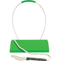 Cale de roue pour avion Checkers Safety SafeRay avec poign&eacute;e ergonomique &agrave; cordage en boucle, Ur&eacute;thane, Vert fluorescent, 24" la x 8" p x 6" h Cantin et fils