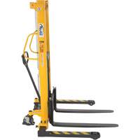 Gerbeur hydraulique manuel, Fonctionnement Pompe manuelle, Capacit&eacute; 2000 lb, Lev&eacute;e max 63" Cantin et fils
