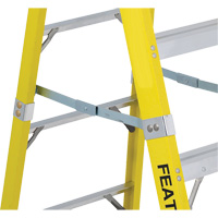 Escabeaux industriels robustes (s&eacute;rie 6400), 4', Fibre de verre, Capacit&eacute; 300 lb, Type 1A Cantin et fils