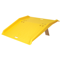 Portable Poly Hand Truck Dock Plate, 750 lbs. Load Capacity, 36" L x 35" W x 5" H Cantin et fils