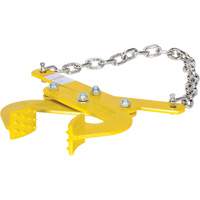 Double Scissor Pallet Puller, 25 lbs. Weight, 4" Jaw Opening, 5000 lbs. Pulling Capacity, 2-3/4" Jaw Height Cantin et fils