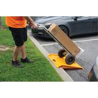 Portable Poly Hand Truck Curb Ramp, 1000 lbs. Capacity, 27" W x 27" L Cantin et fils