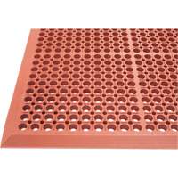 Competitor Series Mats, Slotted, 3' x 5' x 7/8", Orange, Natural Rubber Cantin et fils