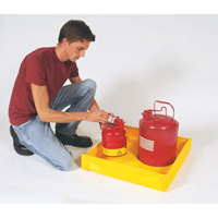 Flexible Ultra-Utility Tray, 12" lo x 12" la x 4,8" h, Cap. de d&eacute;versement 1,5 gal. US Cantin et fils