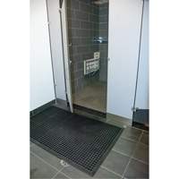 Tapis d'entr&eacute;e ext&eacute;rieure, Caoutchouc, Grattoir Type, Motif Textur&eacute;, 2' x 2-2/3', Noir Cantin et fils