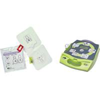 D&eacute;fibrillateur enti&egrave;rement automatis&eacute; AED Plus en anglais avec &eacute;lectrodes Pedi-Padz II suppl&eacute;mentaires, Automatique, Anglais, Classe 4 Cantin et fils