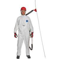 Harness-Compatible Disposable Coverall, Small, White, Tyvek&reg; 500 Cantin et fils