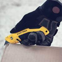 Self-Retracting Utility Knife, Steel, Cushion Handle Cantin et fils