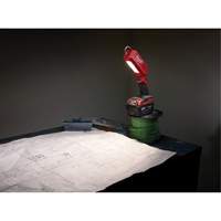 B&acirc;ton lumineux M18, Crochet, Rechargeable, 300 lumens Cantin et fils